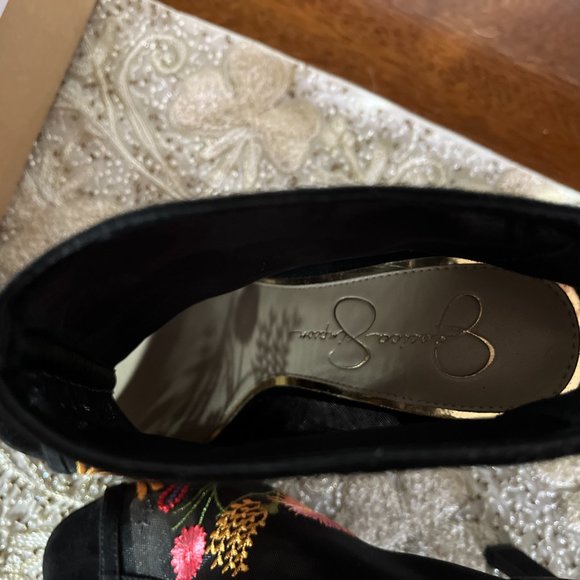 Jessica Simpson Pascall Black Embroidered Mesh Booties Ankle Boots - 8.5 NWT - Picture 4 of 9